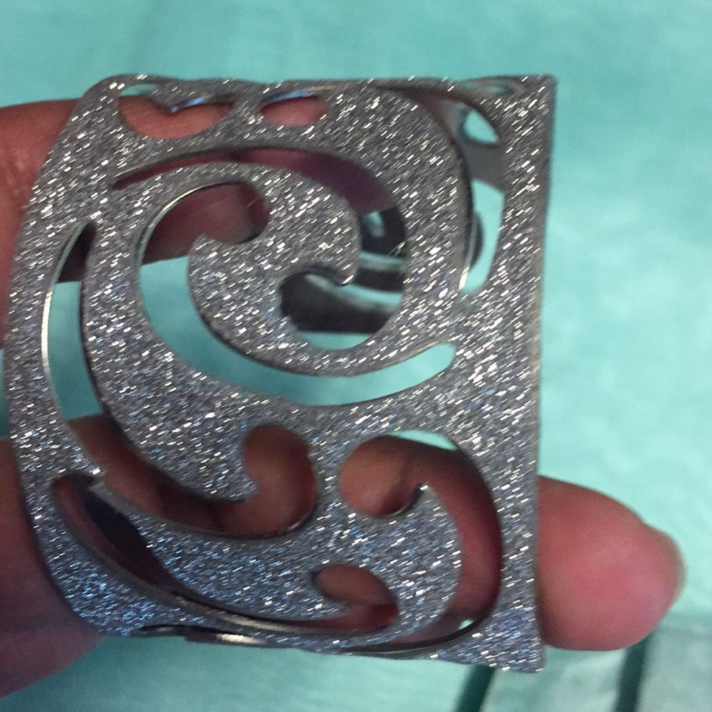 Silver bangles - Picture 3 of 6